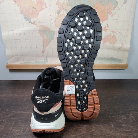 BRAND NEW Reebok Classic Nylon/ Suede Sneaker Men's Size 11.5 - Picture 7 of 7